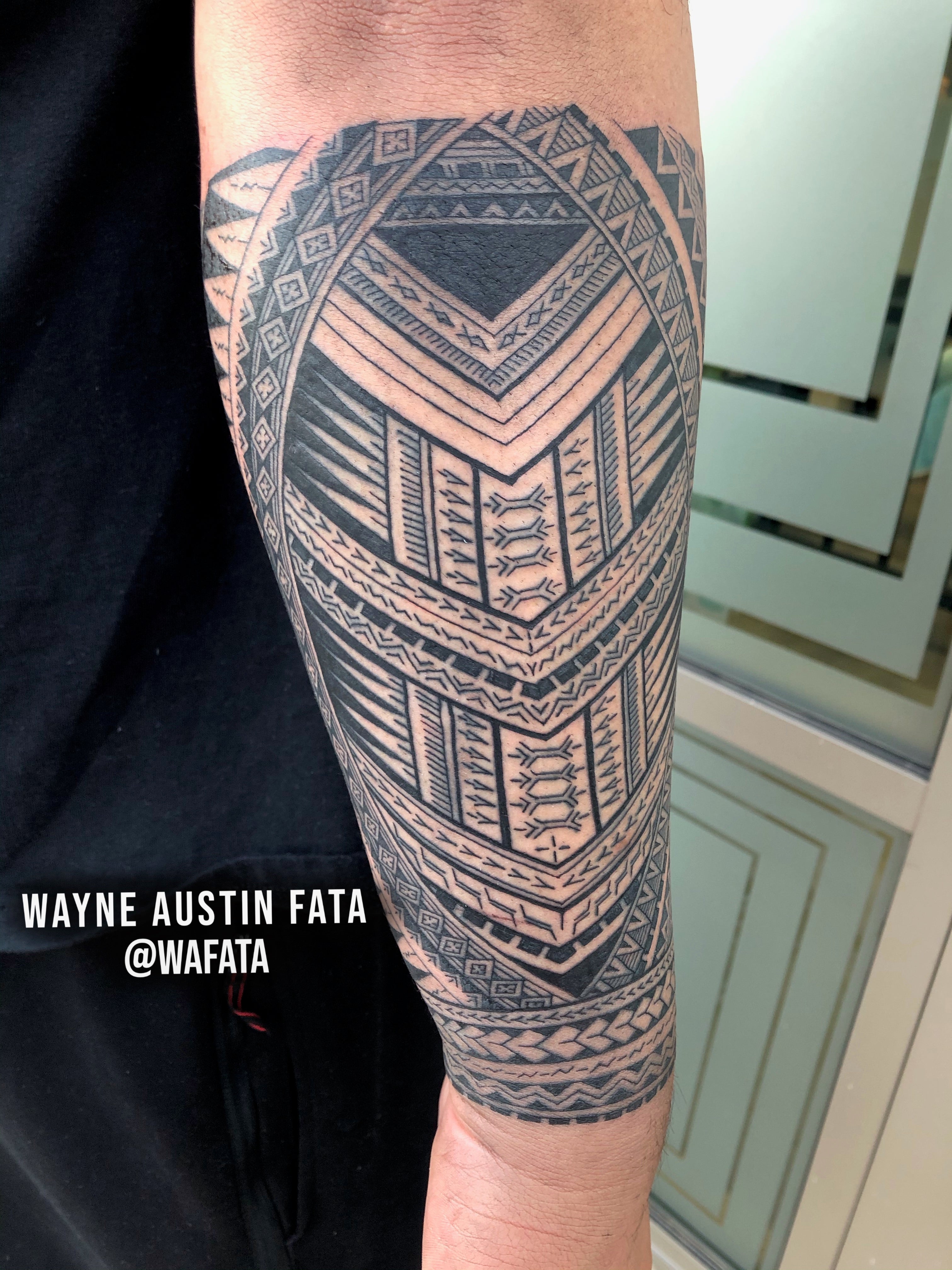 samoan tattoo on forarm by jassi tattoos.. jassitattoos | Tatuagens maori  antebraço, Tatuagem maori braço, Tatuagem maori
